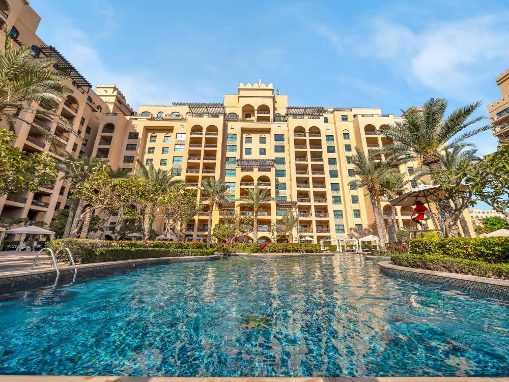 New Fairmont Residence with private beach on PalmJumeirah