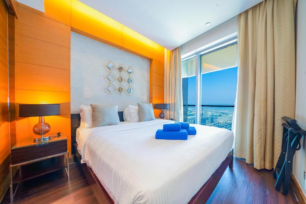 Emaar Fashion Avenue - Formerly Address Dubai Mall Four Apple Holiday Homes
