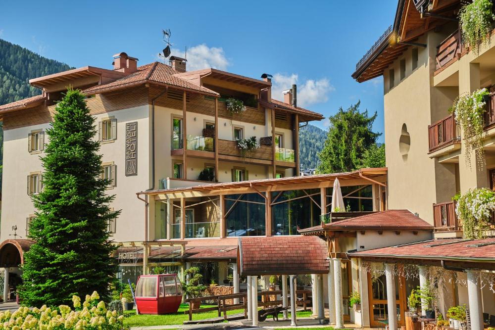 boutique hotel and chalets salvadori