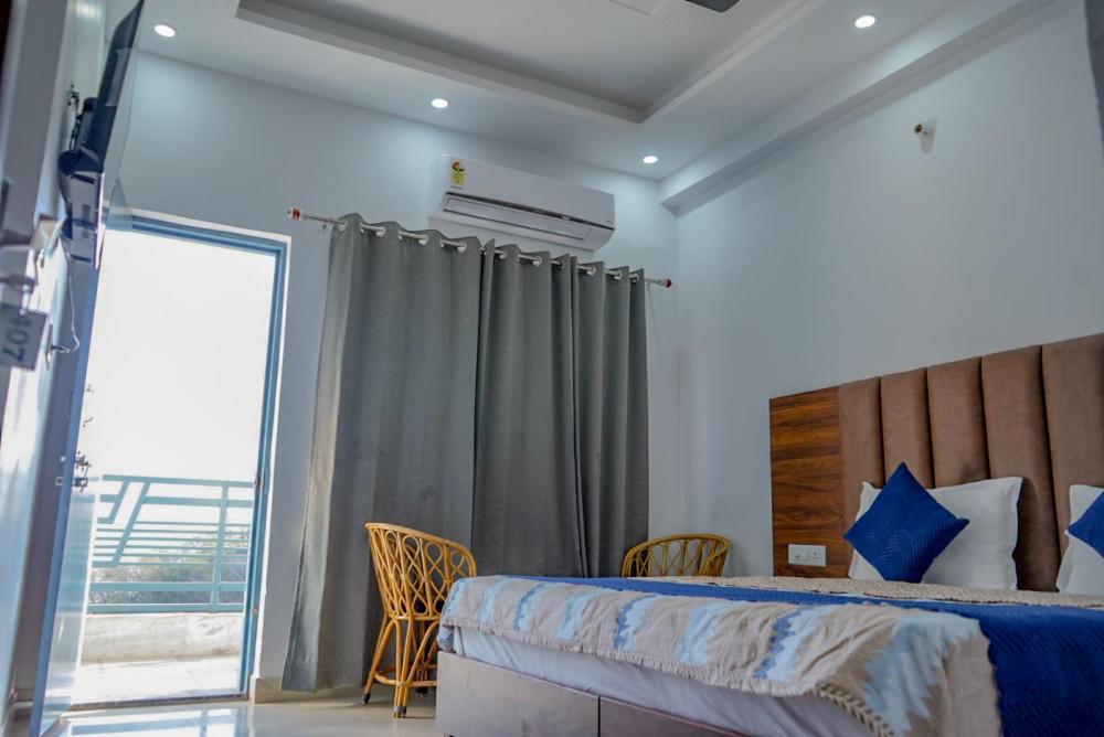 Hotel Yog Vriksh