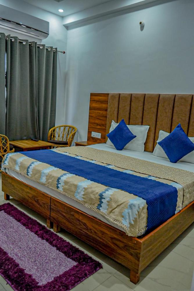 Hotel Yog Vriksh