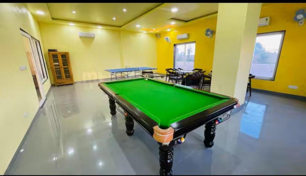 Solitaire Suites by Black Tie