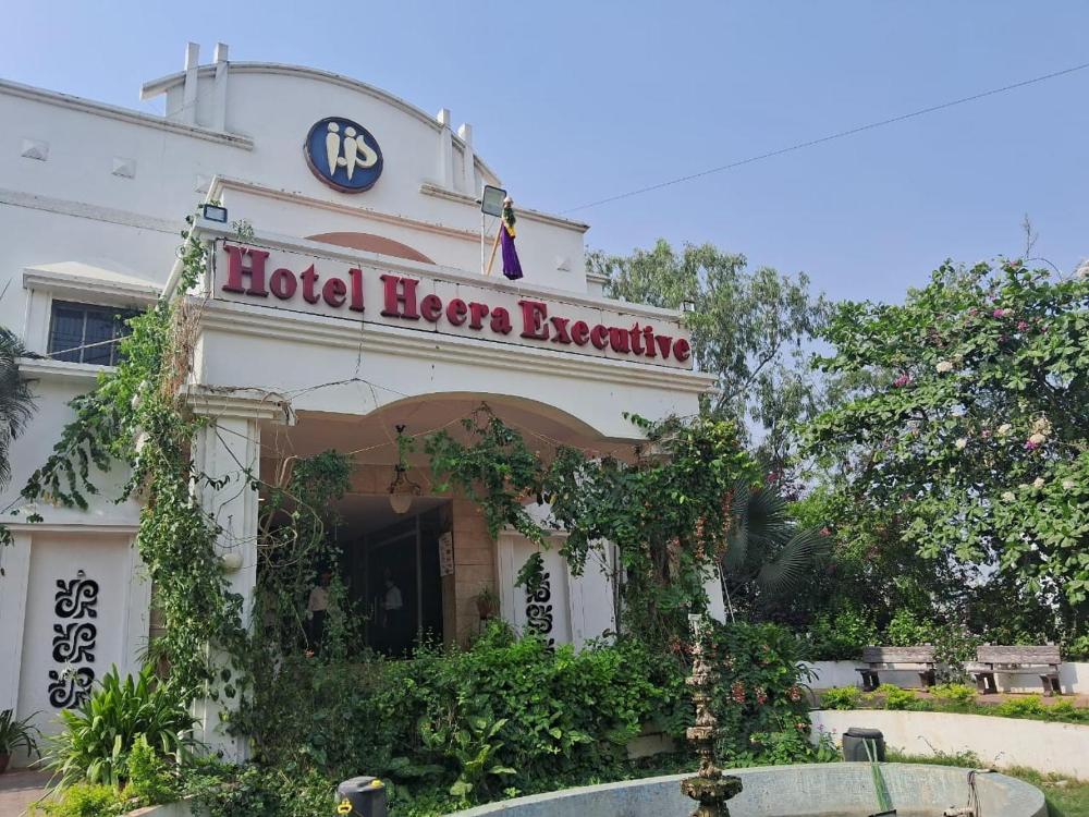 Hotel Heera Executive