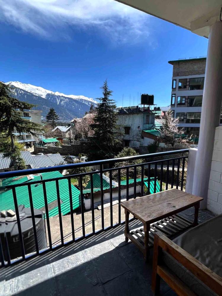 Tourist Hotel
