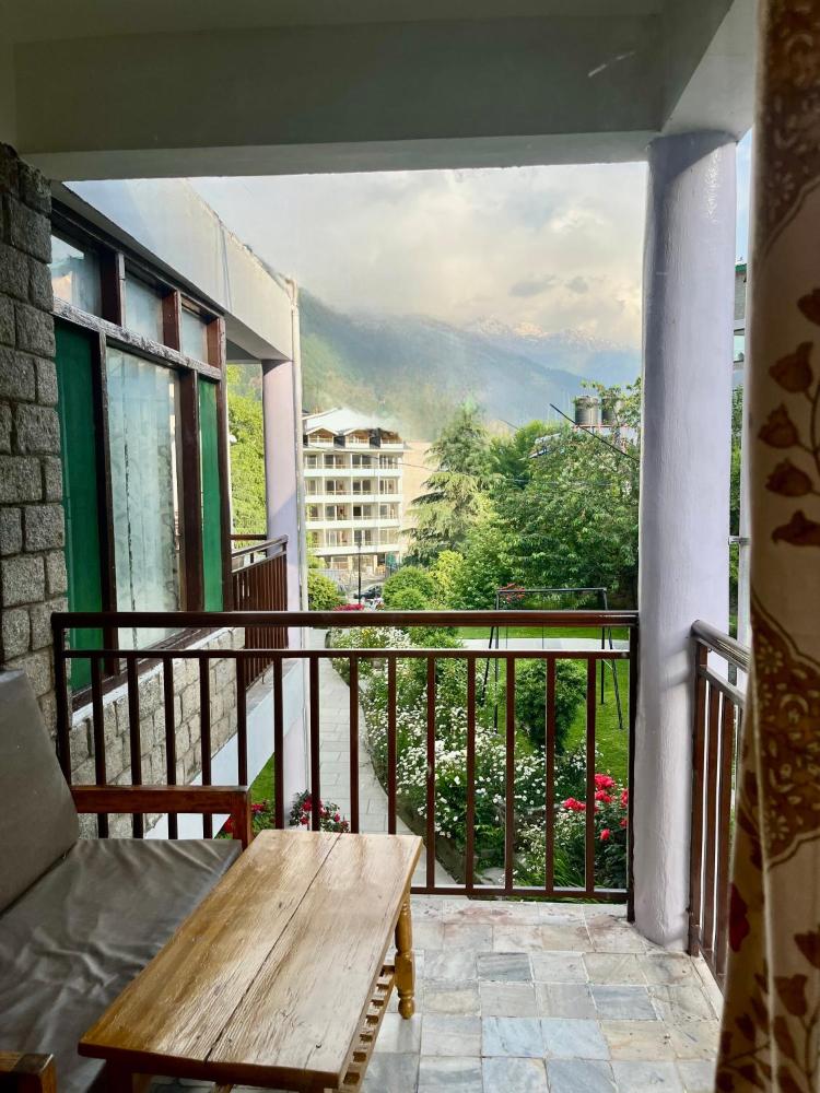 Tourist Hotel