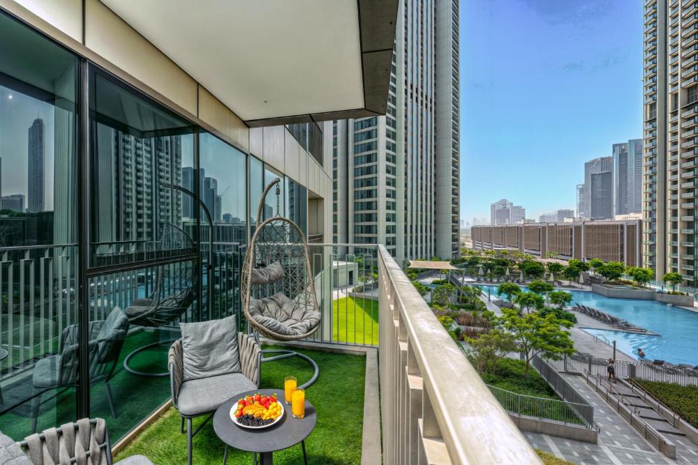 High Rise Haven I Burj and Fountain View I Vast Outdoor
