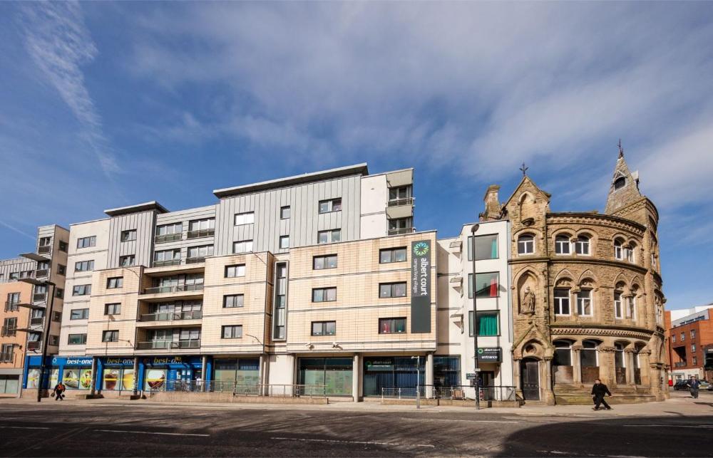 albert court
