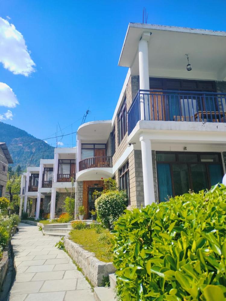 Tourist Hotel