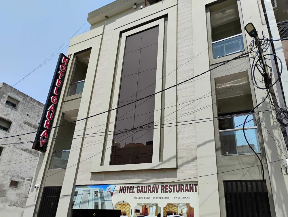 Hotel O Gaurav