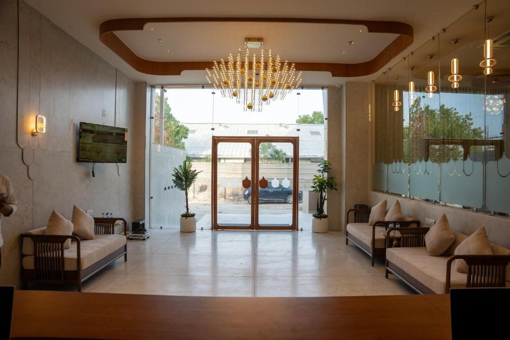 Hotel Grand Arose