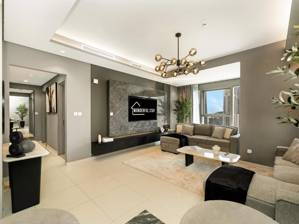 WonderfulStay at Paramount Residences - Highest Infinity Pool - Burj Khalifa View - Brand New Luxury