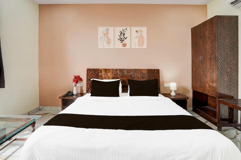 Hotel Palm Tree