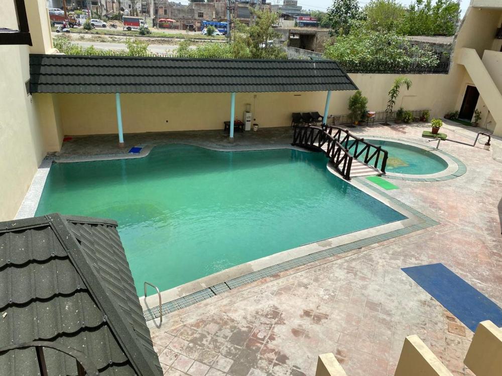 KANHA HOMESTAY & MOTEL