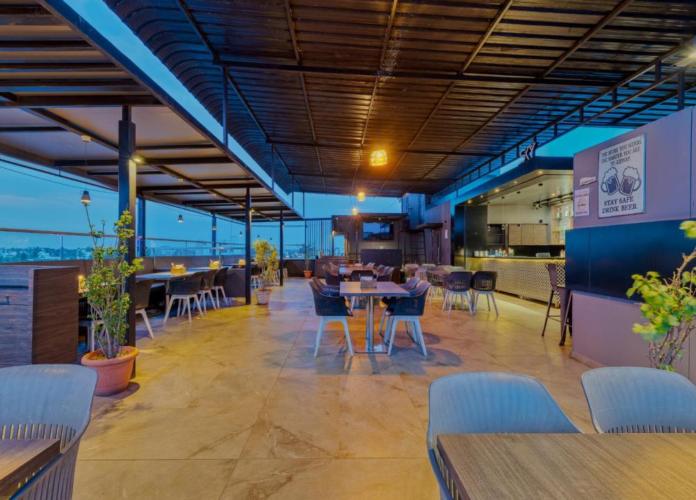 Hotel Black Pearl Sangli