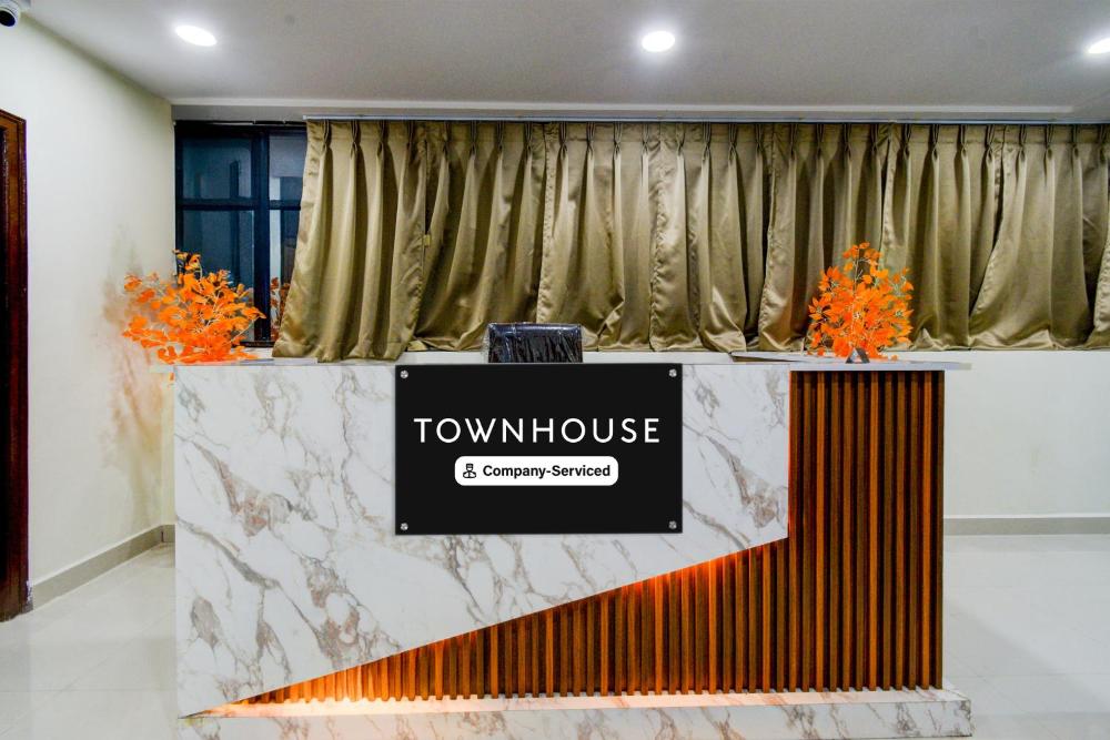 Super Townhouse Kukatpally North Formerly Munagala Arcade