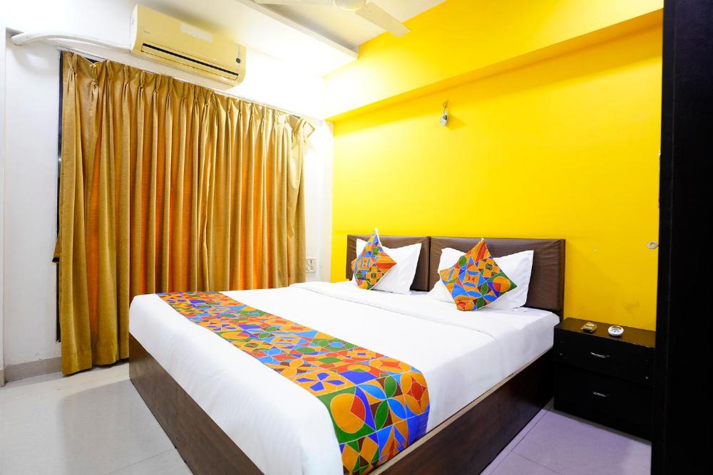 Hsquare Service Apartment Malad