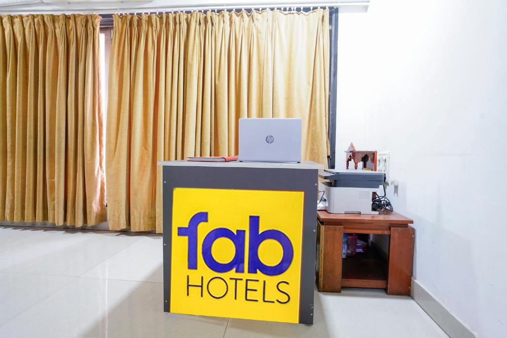 Hsquare Service Apartment Malad