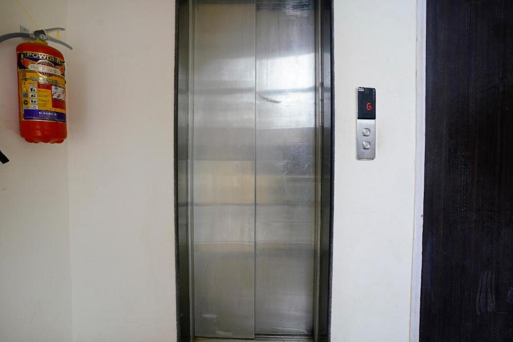 Hsquare Service Apartment Malad