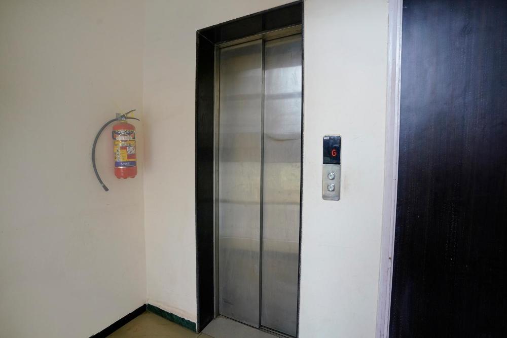Hsquare Service Apartment Malad