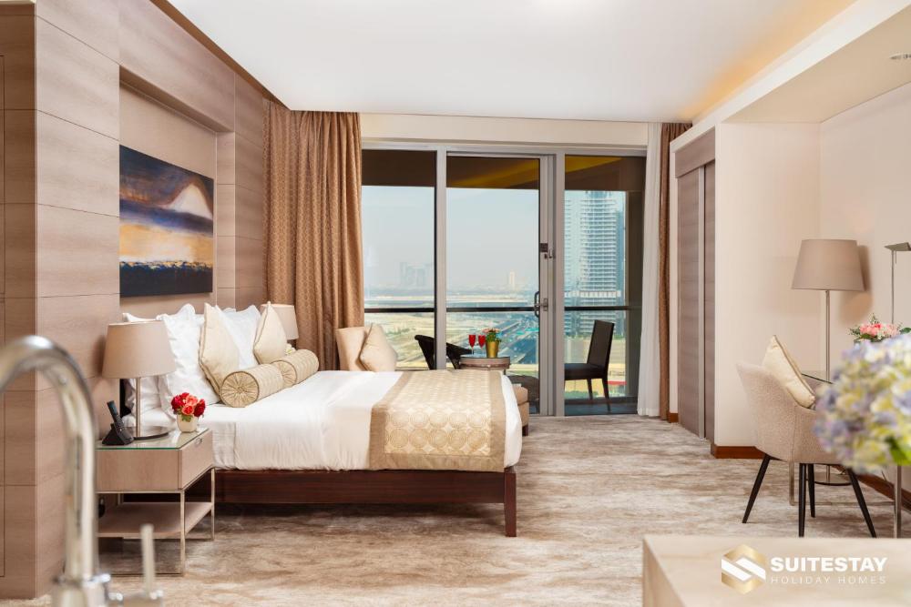 Fashion avenue Dubai Mall -The Residence