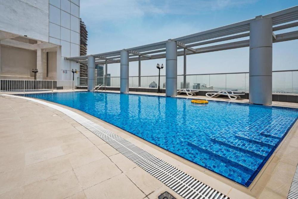 Dubai Downtown Dubai Mall & Burj Khalifa DIFC 5 mins