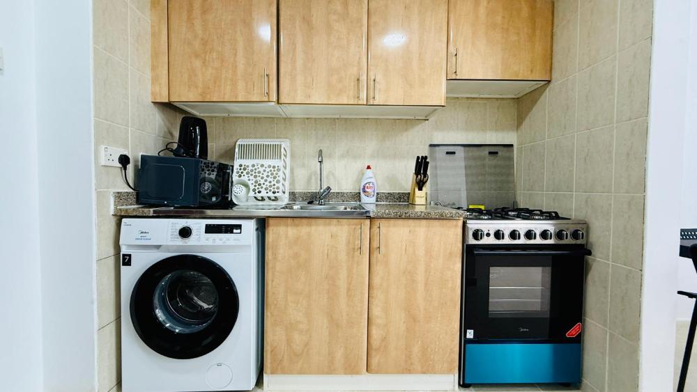 O07 Luxury Furnished Studio Apartment near bus stop Garden view Persia Cluster