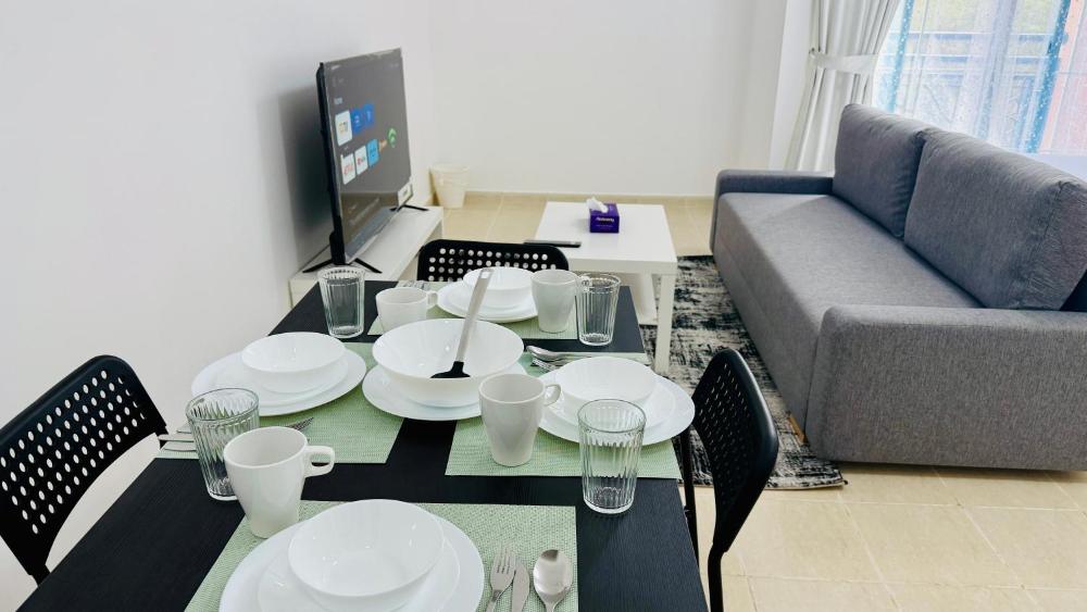 O07 Luxury Furnished Studio Apartment near bus stop Garden view Persia Cluster