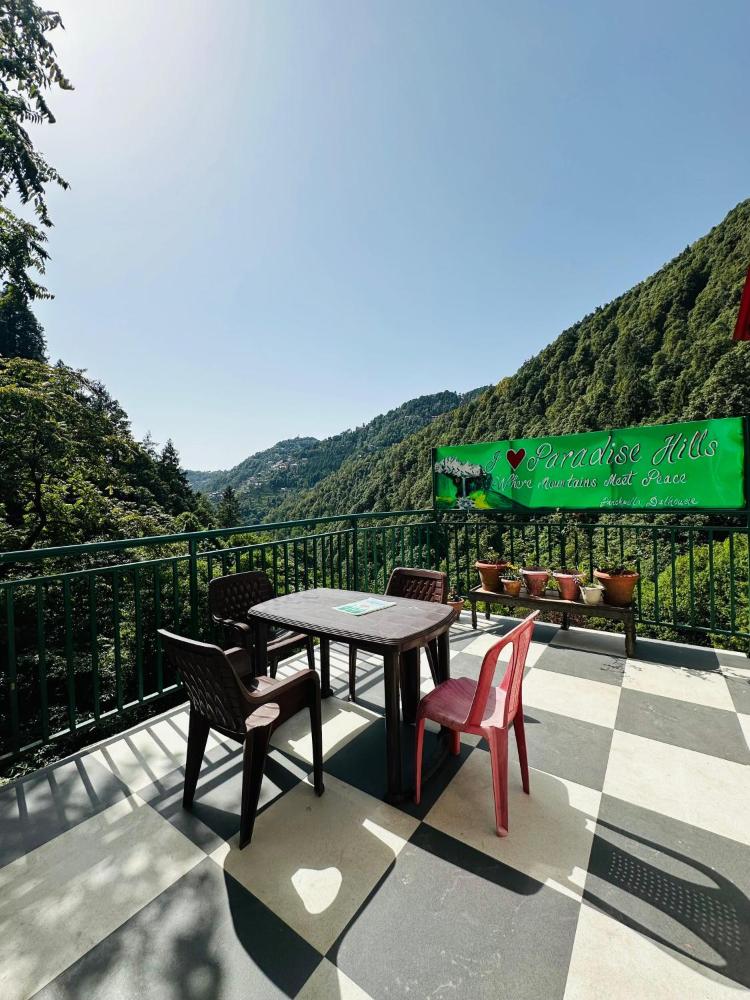 PARADISE HILLS DALHOUSIE