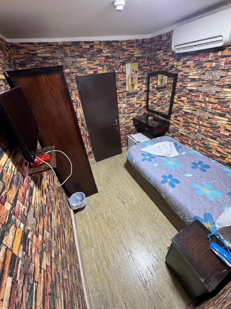 Room Image 3
