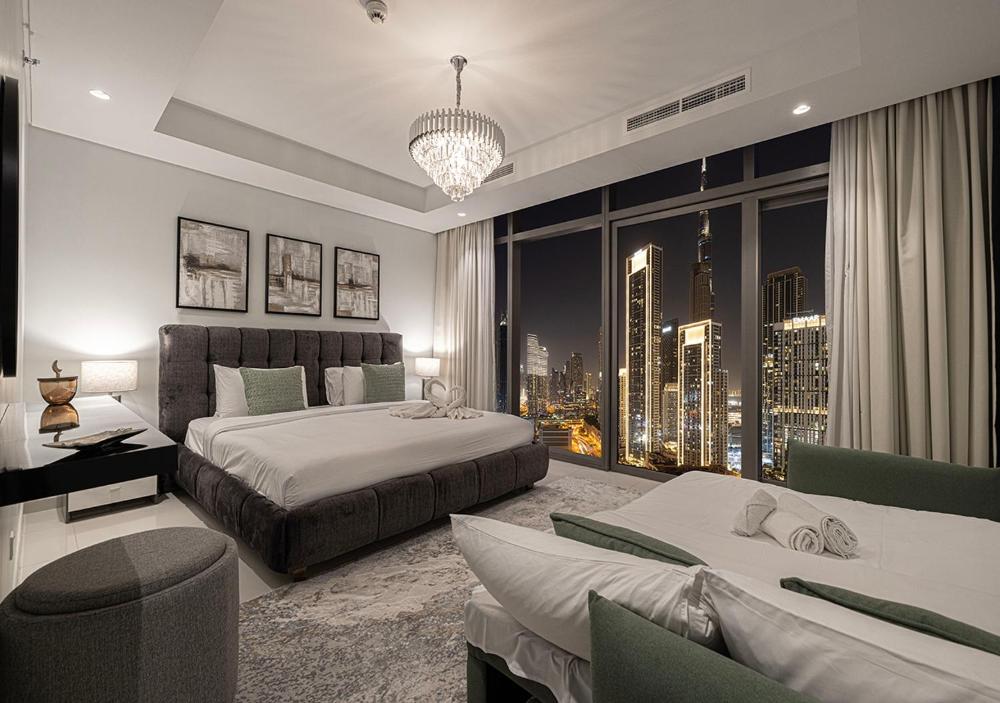 Paramount Midtown Hotel - Luxury Apartments & Infinity Pool with Burj Khalifa View