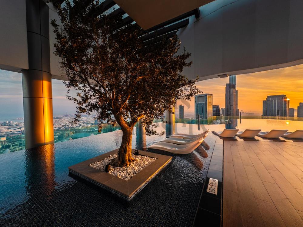 Paramount Midtown Hotel - Luxury Apartments & Infinity Pool with Burj Khalifa View