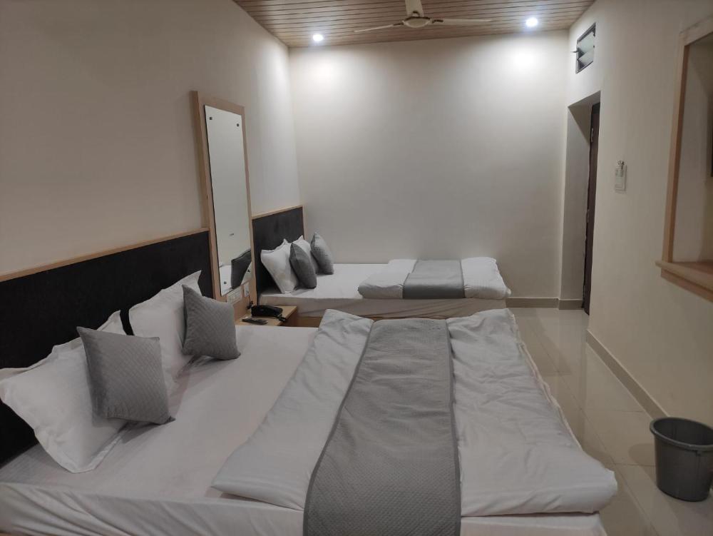 Hotel Silver Moon