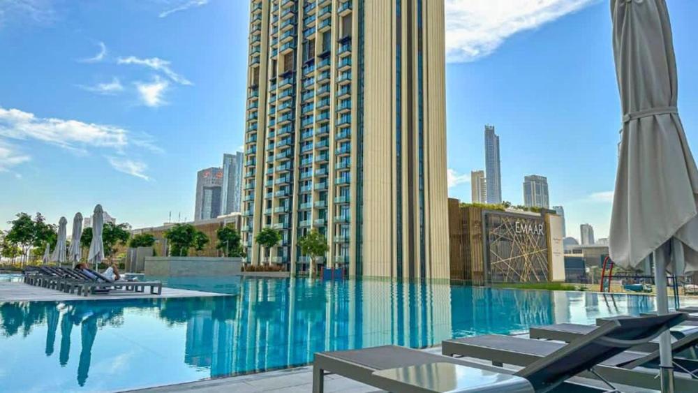 Luxe 2 BR w/ Burj Khalifa View & Dubai Mall Access