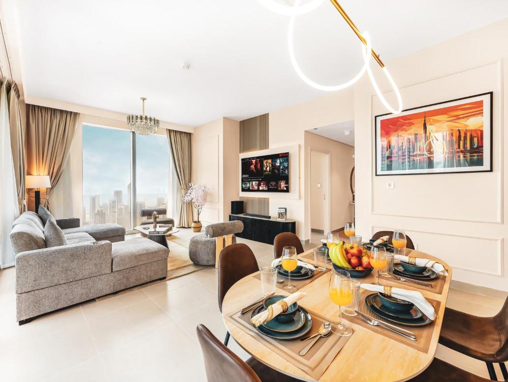 Panoramic Downtown & Fountain views from High Floors at Forte by Propigo