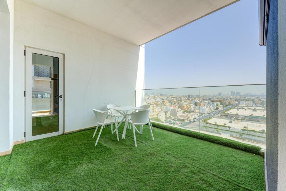 151 Residence Jumeirah Gardens