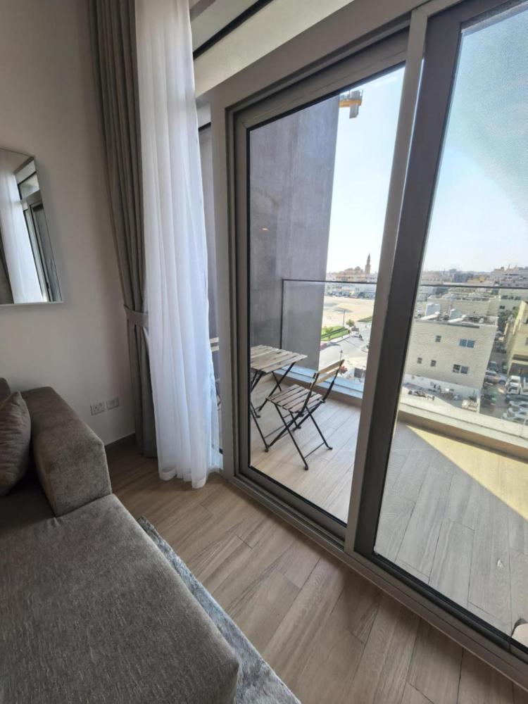 151 Residence Jumeirah Gardens