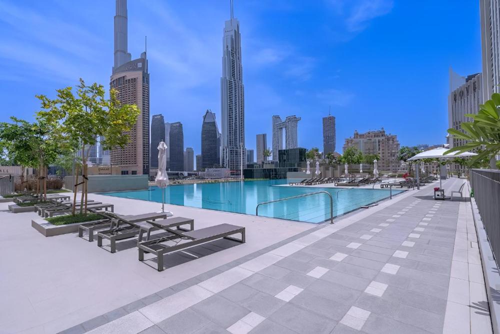 High Rise Haven I Burj and Fountain View I Vast Outdoor