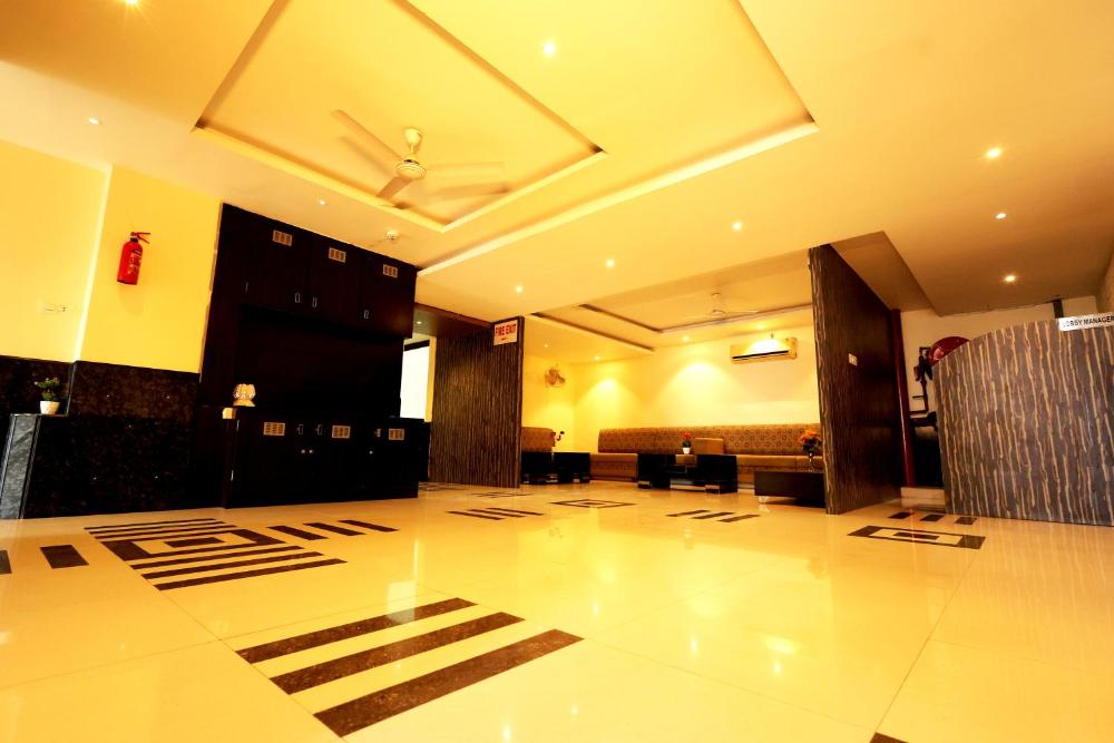 Capital O 41947 Hotel Nakshatra