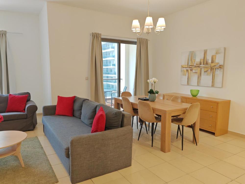 Beautiful 2BR & 4BR Apartments on JBR Beach, Walking Distance to Bluewaters Island - By Sunkissed Ho