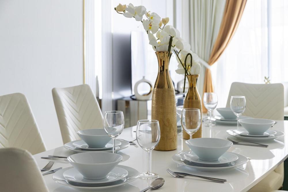 Luxury 3Br Apts w Private Pools in Gemz by Danube
