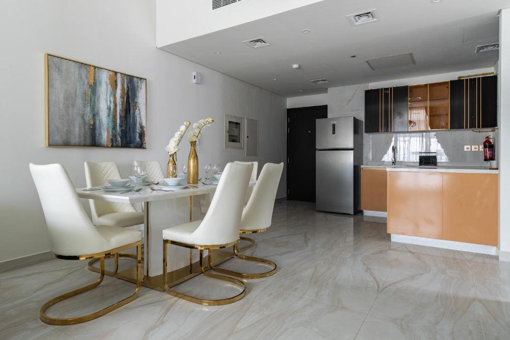 Luxury 3Br Apts w Private Pools in Gemz by Danube