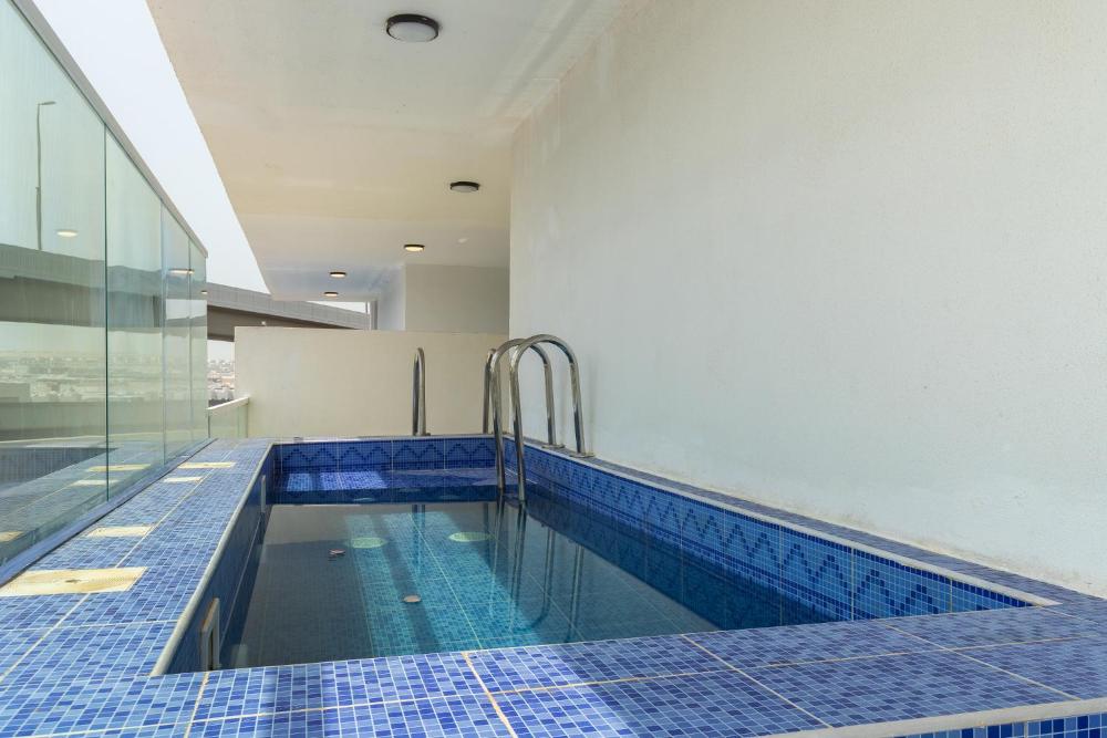 Luxury 3Br Apts w Private Pools in Gemz by Danube