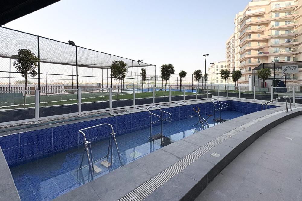 Luxury 3Br Apts w Private Pools in Gemz by Danube