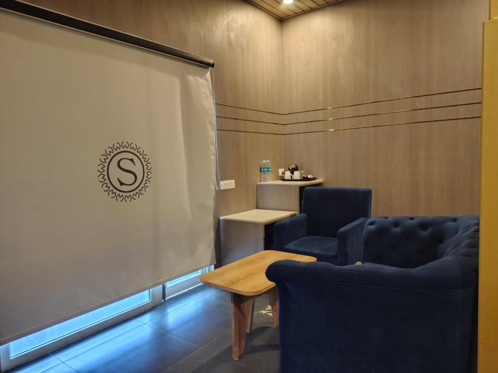 Meritas Seawind Beach Resort, Shrivardhan