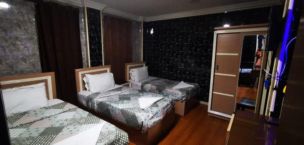 Room Image 4