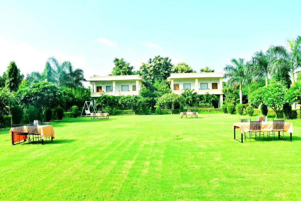 Hotel Motibagh Resort