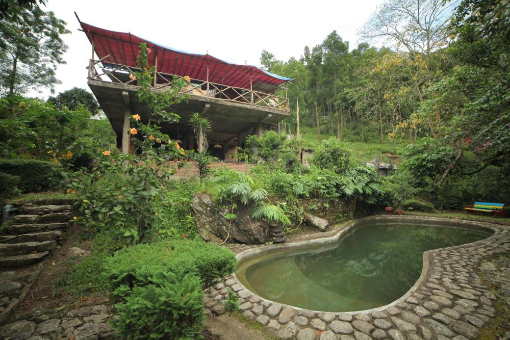 Tathaghat Farm Guest House