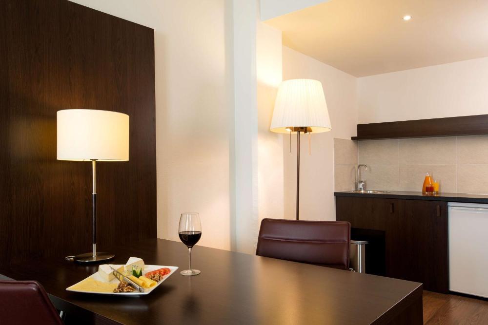 Room image 2