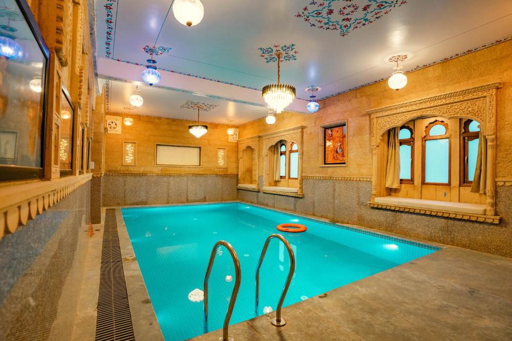 Swimming pool