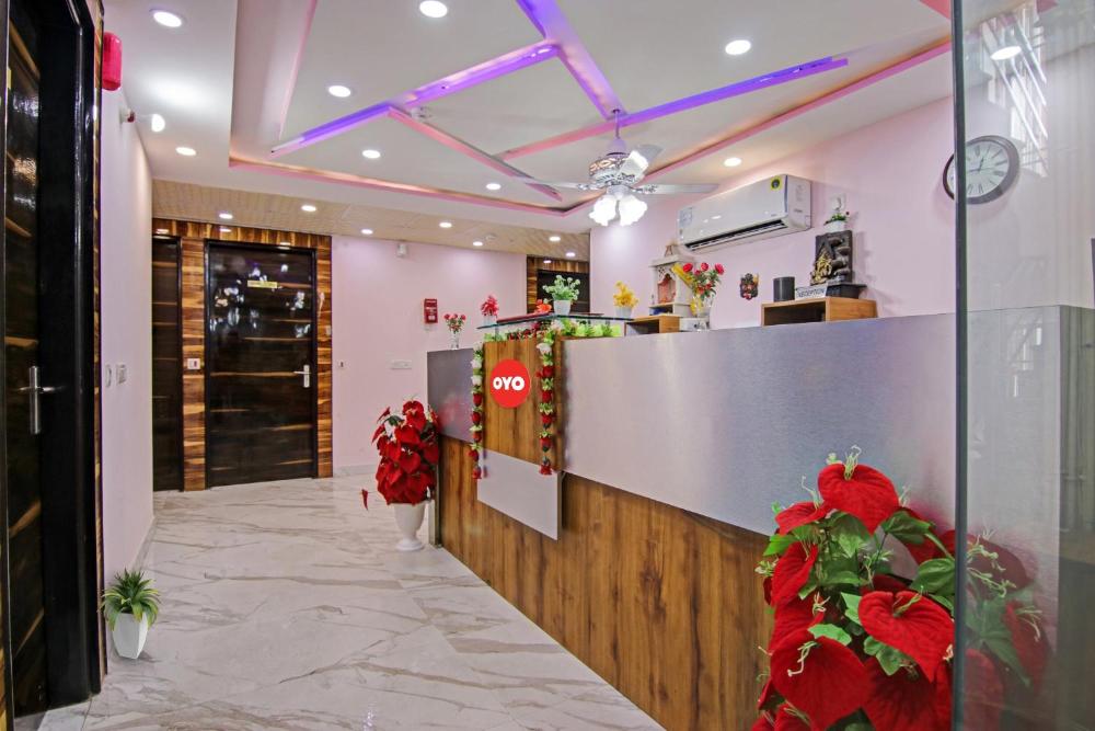 Super Hotel O Rishabh Inn
